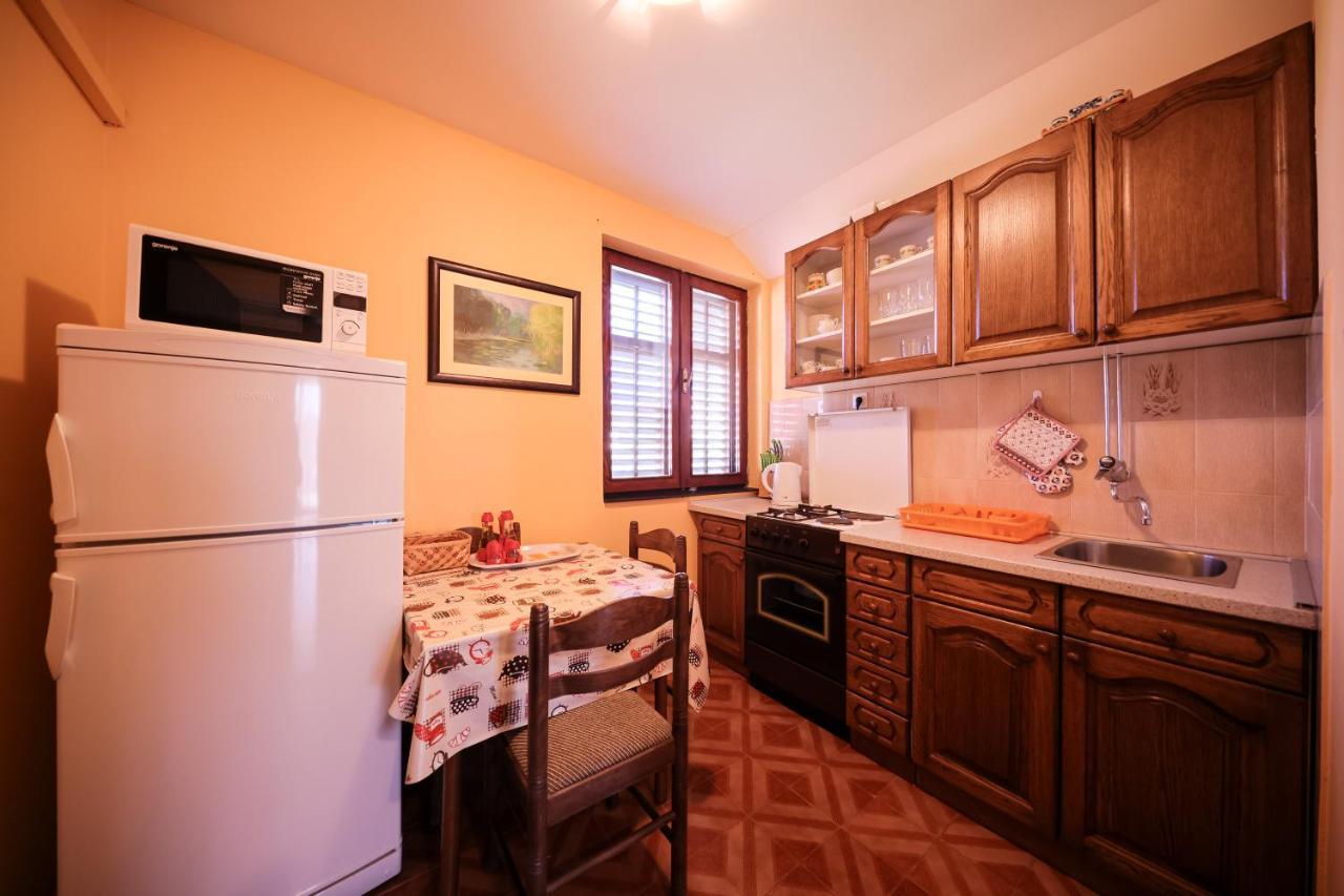 Apartment Ruza Sukošan Esterno foto