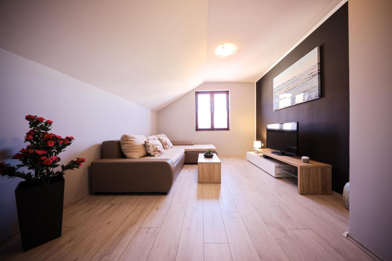 Apartment Ruza Sukošan Esterno foto