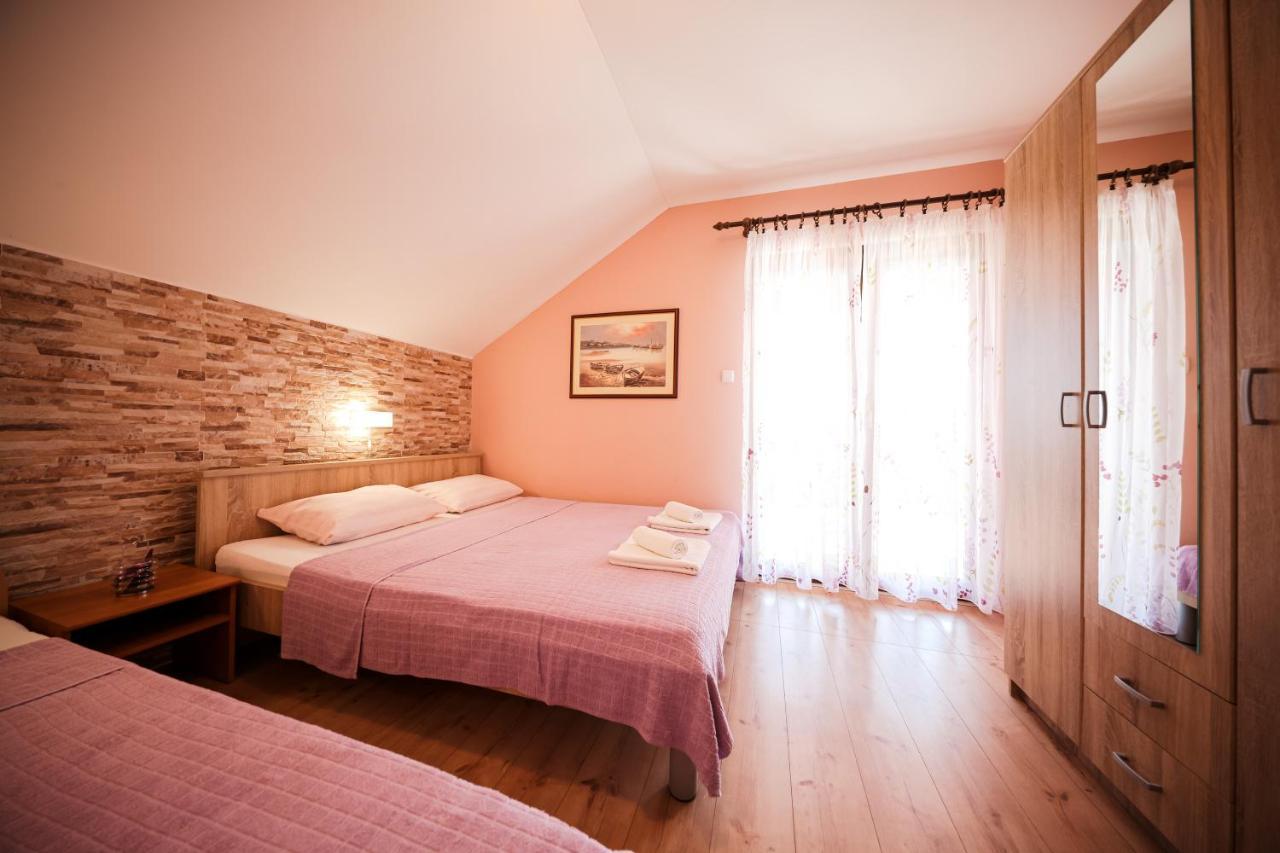 Apartment Ruza Sukošan Esterno foto