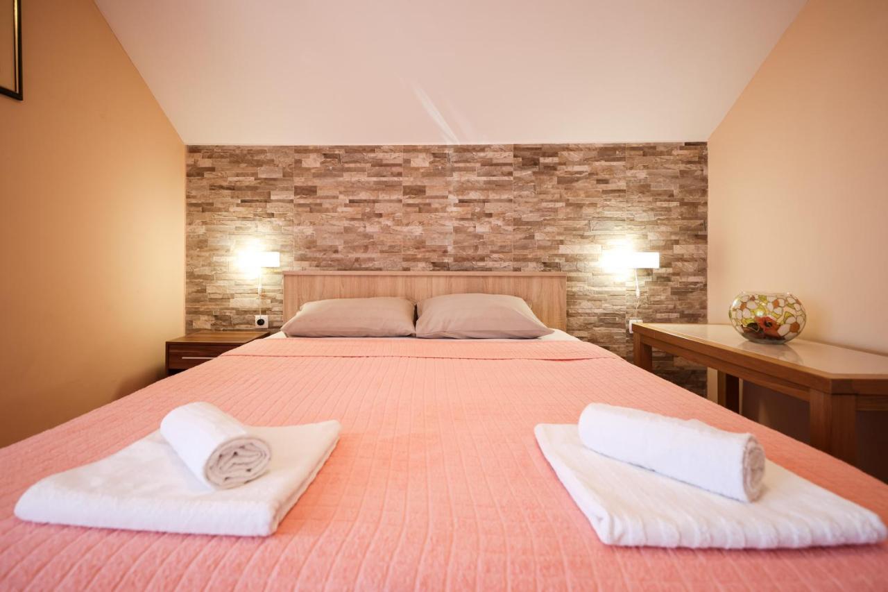 Apartment Ruza Sukošan Esterno foto